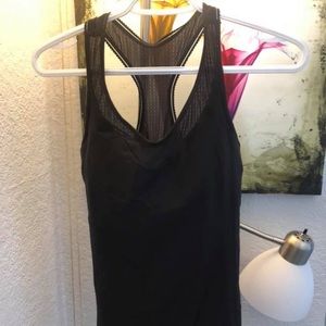 Lululemon workout top